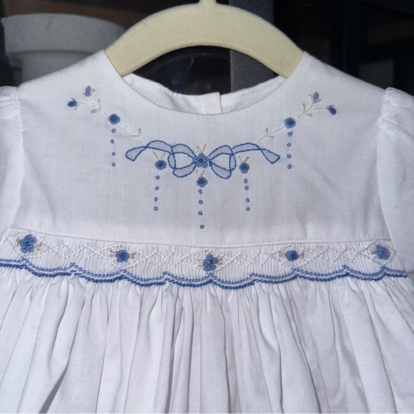 Sarah Louise heirloom dress embroidered bow flowers long rosettes baby girl - Picture 2 of 8